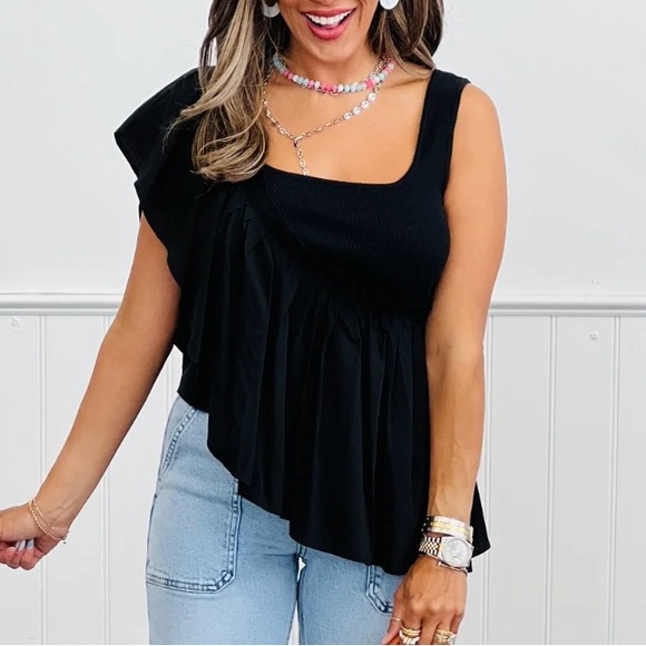 Black Ruffled One-Shoulder Top - Picture 3 of 4